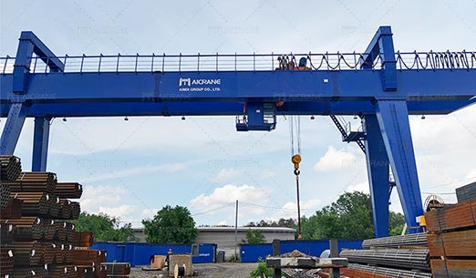 Gantry-Crane-in-Steel-Beam-Fabrication