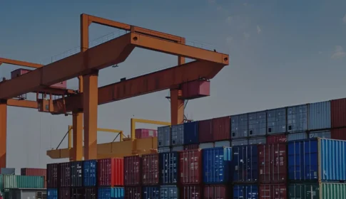 козловой кран для контейнерных работ