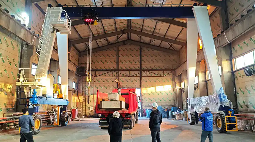 20-тонный козловой кран на пневмоходу в России